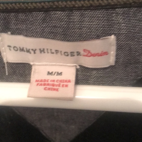 Soft Black Tommy Hilfiger Shawl New with original tags - Picture 3 of 8